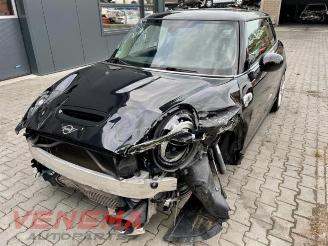 Coche siniestrado Mini Mini Mini (F56), Hatchback 3-drs, 2013 2.0 16V Cooper S 2019