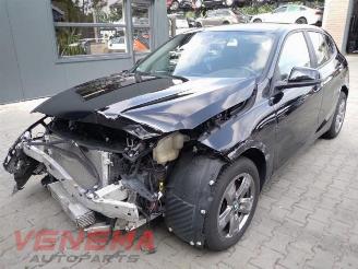 rozbiórka samochody osobowe BMW 1-serie 1 serie (F40), Hatchback, 2019 118i 1.5 TwinPower 12V 2022
