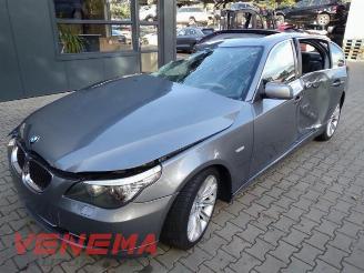 Vrakbiler auto BMW 5-serie 5 serie (E60), Sedan, 2003 / 2010 550i 32V 2008