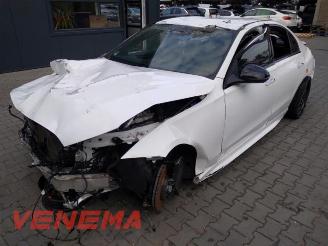 Démontage voiture Mercedes C-klasse C (W206), Sedan, 2021 C-200 1.5 EQ Boost 4-Matic 2024/1