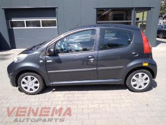 Peugeot 107 107, Hatchback, 2005 / 2014 1.0 12V picture 7