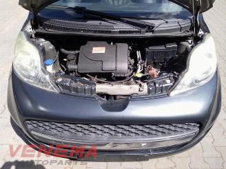 Peugeot 107 107, Hatchback, 2005 / 2014 1.0 12V picture 18