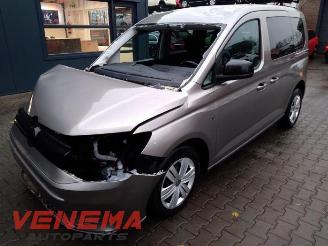 krockskadad bil auto Volkswagen Caddy Caddy Combi V (SBB/SBJ), MPV, 2020 2.0 TDI BlueMotionTechnology 2021/6