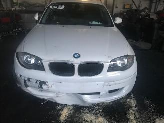 Démontage voiture BMW 1-serie BENZINE - 1600CC - 6VIT 2010/1