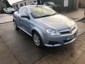 Vrakbiler auto Opel Tigra 1.4 BENZINE 2008/1