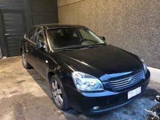 Salvage car Kia Magentis  2006/1