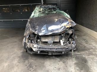 Vrakbiler auto Ssang yong Rodius 2157CC - DIESEL - EURO6B 2018/5