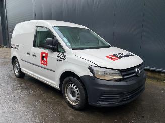 Coche siniestrado Volkswagen Rocky/Fourtrak Soft Top Caddy IV Van 2017 1.0 TSI 12V Bestel  Benzine 999cc 75kW (102pk) FWD 2017/2