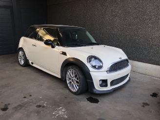 Dezmembrări autoturisme Mini Cooper (R56) Hatchback 2006 / 2013 1.6 Cooper D 16V Hatchback  Diesel 1.598cc 82kW (111pk) FWD 2011/6
