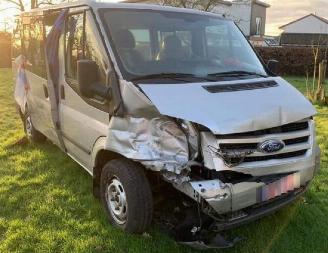 Auto da rottamare Ford Transit Bus 2006 / 2014 2.2 TDCi 16V Bus  Diesel 2.198cc 85kW (116pk) FWD 2010/3