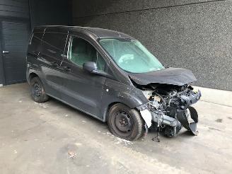 Uttjänta bilar auto Ford Transit Courier Van 2019 1.5 TDCi 75 Bestel  Diesel 1.499cc 55kW (75pk) FWD 2019/10