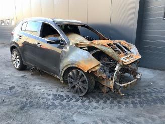 Autoverwertung Kia Sportage (QL) Terreinwagen 2017 1.7 CRDi 115 16V 4x2 Jeep/SUV  Diesel 1.685cc 85kW 2017/6