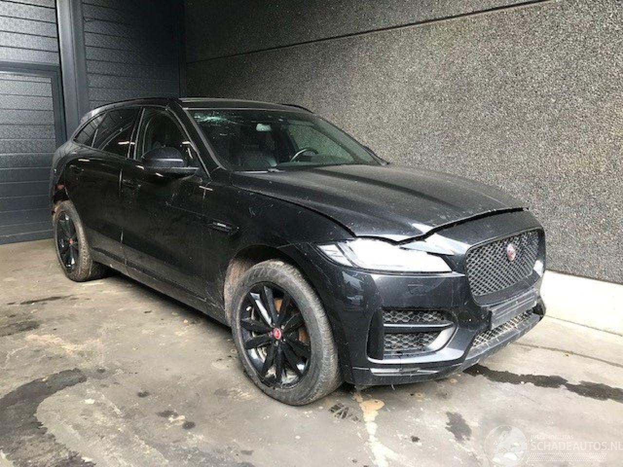 Jaguar F-Pace SUV 2018 2.0 D 180 16V AWD SUV  Diesel 1.999cc 132kW (179pk) 4x4