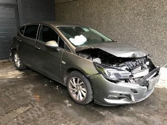 Autoverwertung Opel Astra K Hatchback 5-drs 2020 1.5 CDTi 122 12V Hatchback 4Dr Diesel 1.496cc 90kW (122pk) FWD 2020/7