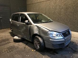 Dezmembrări autoturisme Volkswagen Polo IV (9N1/2/3) Hatchback 2001 / 2012 1.2 12V Hatchback  Benzine 1.198cc 51kW (69pk) FWD 2009/2
