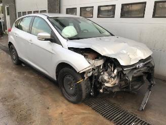 Sloopauto Ford Focus III Wagon Combi 2010 / 2018 1.0 Ti-VCT EcoBoost 12V 100 Combi/o  Benzine 998cc 74kW 2012/9