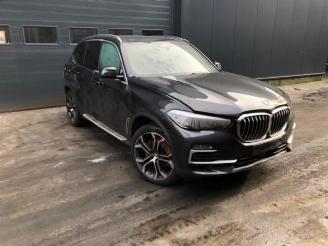 Salvage car BMW X5 X5 (G05), SUV, 2018 xDrive 30d 3.0 Turbo 24V Mild Hybrid 2021/1