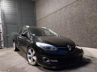 Coche siniestrado Renault Mégane Megane III Grandtour (KZ), Combi 5-drs, 2008 / 2016 1.2 16V TCE 115 2014/4