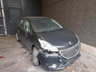 Auto da rottamare Peugeot 208 208 I (CA/CC/CK/CL), Hatchback, 2012 / 2019 1.4 HDi 2013/10