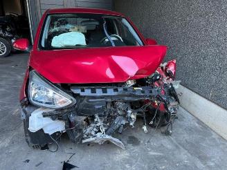 Vrakbiler auto Hyundai I-10 i10 (B5), Hatchback, 2013 / 2019 1.0 12V 2017/4