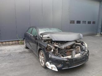 Auto da rottamare Mercedes A-klasse A (W176), Hatchback, 2012 / 2018 1.6 A-180 16V 2014/3