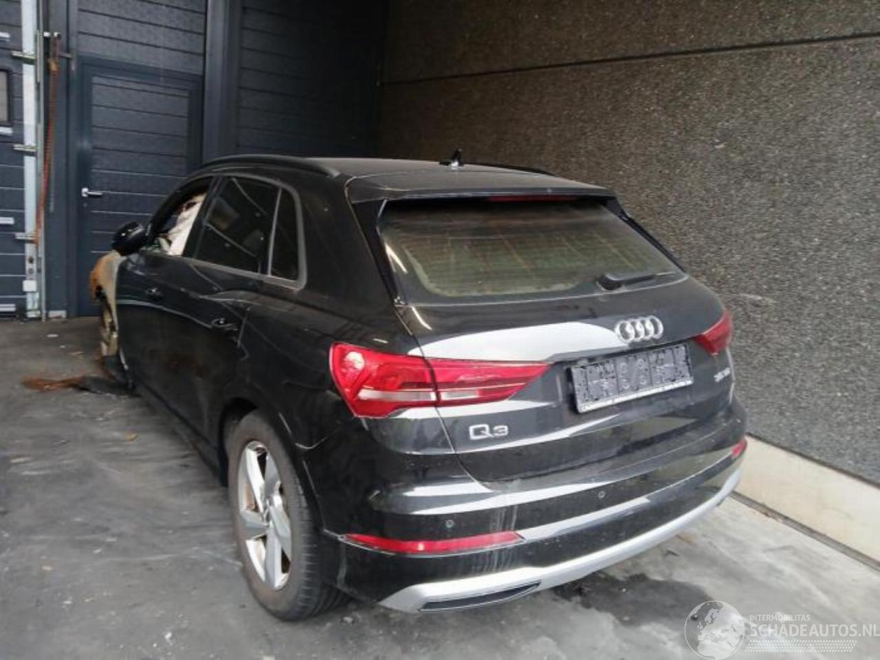 Audi Q3 Q3 (F3B), SUV, 2018 2.0 35 TDI 16V
