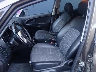 Kia Venga Venga, MPV, 2010 / 2019 1.4 CVVT 16V picture 19