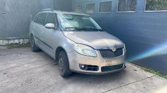 demontáž osobní automobily Skoda Fabia Fabia II Combi, Combi 5-drs, 2007 / 2014 1.2i 12V 2010/3