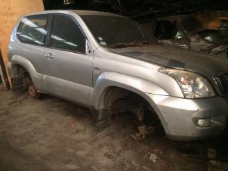 demontáž osobní automobily Toyota Landcruiser 3000cc diesel 2006/1