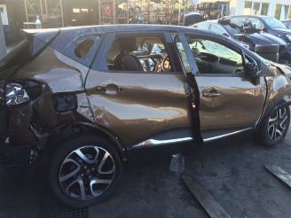 Coche siniestrado Renault Captur  2016/1
