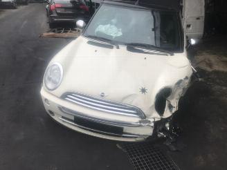 Coche siniestrado Mini Cabrio  2006/1