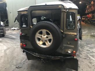 Dezmembrări autoturisme Land Rover Defender 2400CC - DIESEL - 6VIT 2010/1