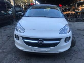 Démontage voiture Opel Adam benzine- 1300cc - 6vit 2017/1
