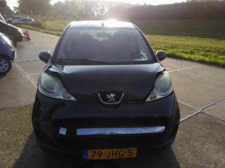 Autoverwertung Peugeot 107 107, Hatchback, 2005 / 2014 1.0 12V 2009/6