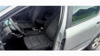 Peugeot 307 307 (3A/C/D), Hatchback, 2000 / 2009 2.0 16V picture 5