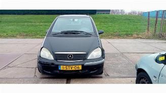 Vrakbiler auto Mercedes A-klasse A (W168), Hatchback, 1997 / 2004 1.4 A-140 2002/1