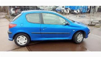 Peugeot 206 206 (2A/C/H/J/S), Hatchback, 1998 / 2012 1.6 16V picture 4