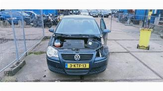 Coche siniestrado Volkswagen Polo Polo IV (9N1/2/3), Hatchback, 2001 / 2012 1.4 16V 75 2005/9