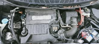 Honda Civic Hybride picture 9