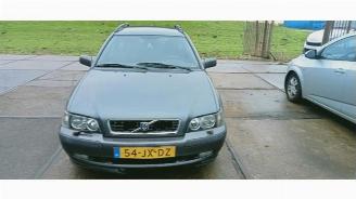 Uttjänta bilar auto Volvo V-40 V40 (VW), Combi, 1995 / 2004 1.8 16V 2002/9