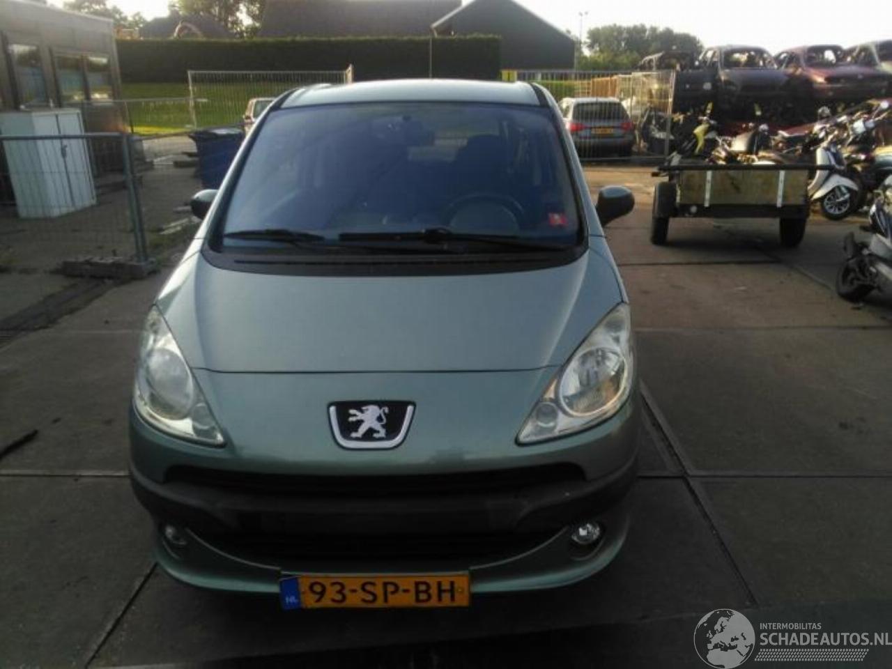 Peugeot 1007 1007 (KM), Hatchback 3-drs, 2004 / 2011 1.4