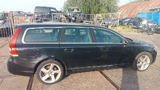 Volvo V-70  picture 4