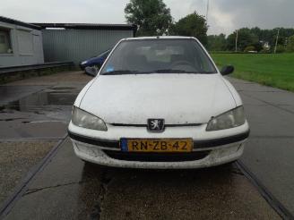 Tweedehands auto Peugeot 106 106 II Hatchback 1.5 XNd,XRd,Sketch (TUD5(VJY)) [42kW]  (04-1998/...) 1997/5