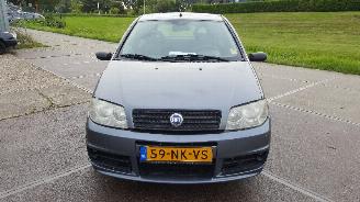 voitures voitures particulières Fiat Punto Punto II (188) Hatchback 1.2 60 S (188.A.4000) [44kW]  (09-1999/12-2010) 2003/11