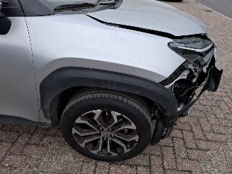 Toyota Yaris Cross yaris cross 2024 hybride GERESERVEERD schroefwerk Automaat first edition groot navi 12950km airbags ok picture 9