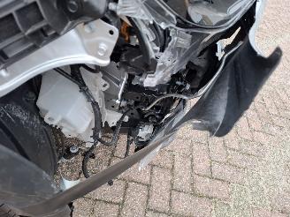 Toyota Yaris Cross yaris cross 2024 hybride GERESERVEERD schroefwerk Automaat first edition groot navi 12950km airbags ok picture 11