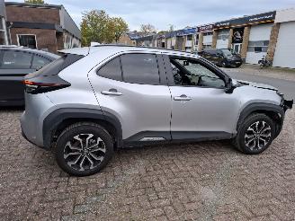 Toyota Yaris Cross yaris cross 2024 hybride GERESERVEERD schroefwerk Automaat first edition groot navi 12950km airbags ok picture 8