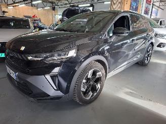 damaged passenger cars Renault Symbioz SYMBIOZ 145  ETECH HYBRID ESPRIT ALPIN RIJDEND 2025/1