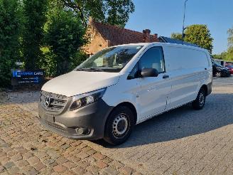 Schadeauto Mercedes Vito 116 CDI Extra Lang Navi Stoelverw 2023/9