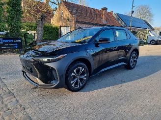 skadebil auto Toyota bZ4X Premium 71KWh 2023/11